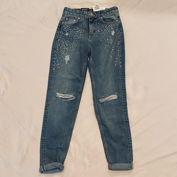 H&M Grungy Boyfriend Jeans with Rhinestones - Picture 3 of 4